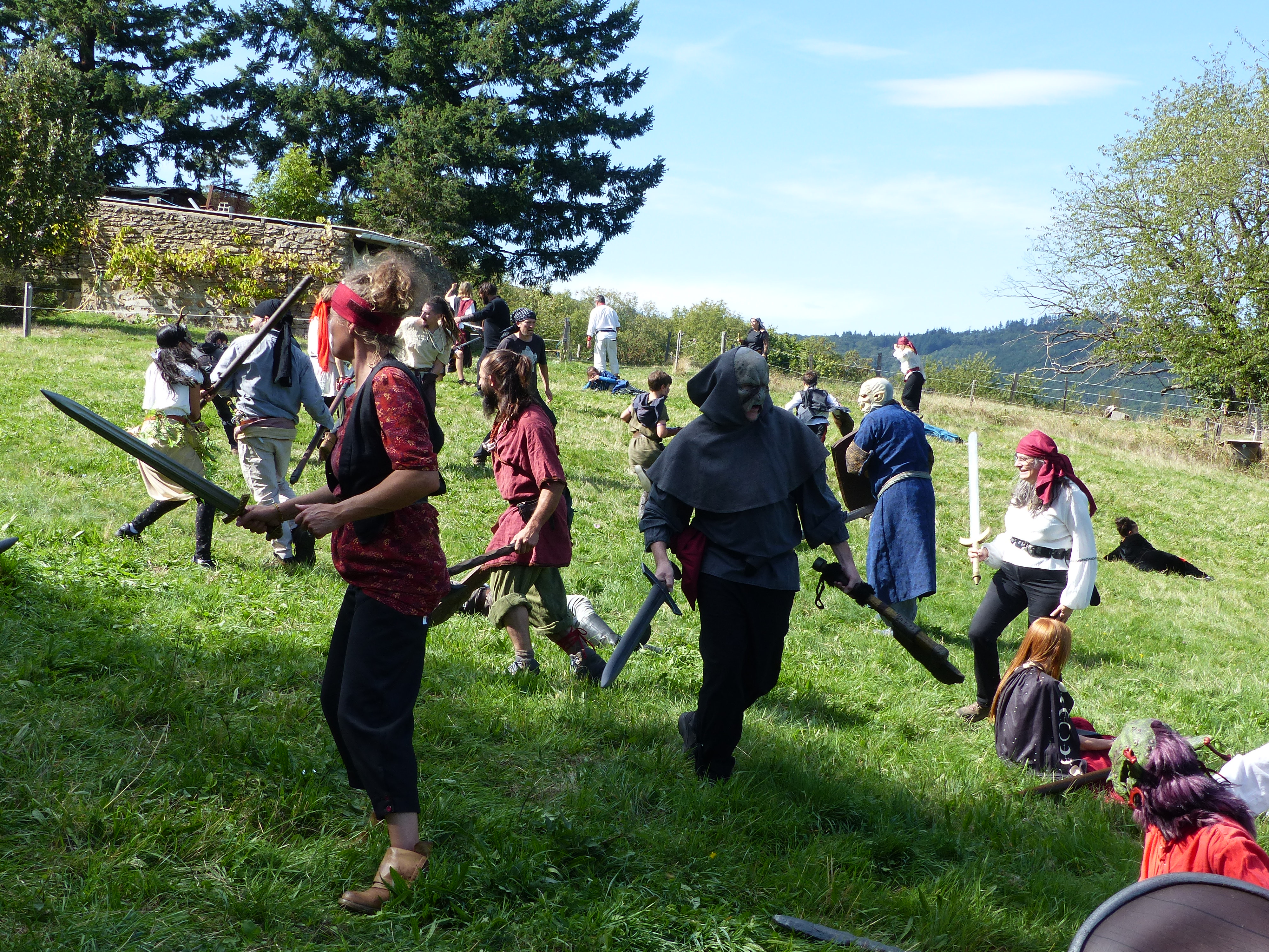 Bataille grandeur nature entre jeunes aventuriers